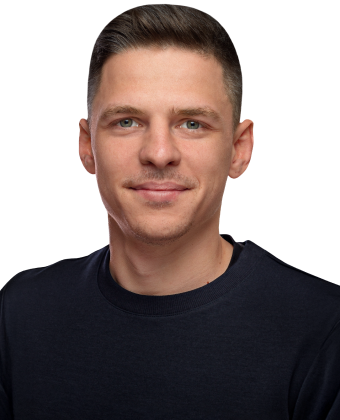 Дмитрий <br/>Камоликов