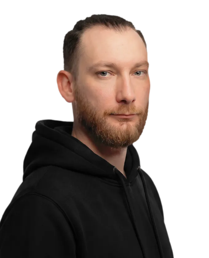 Павел <br/>Худатов