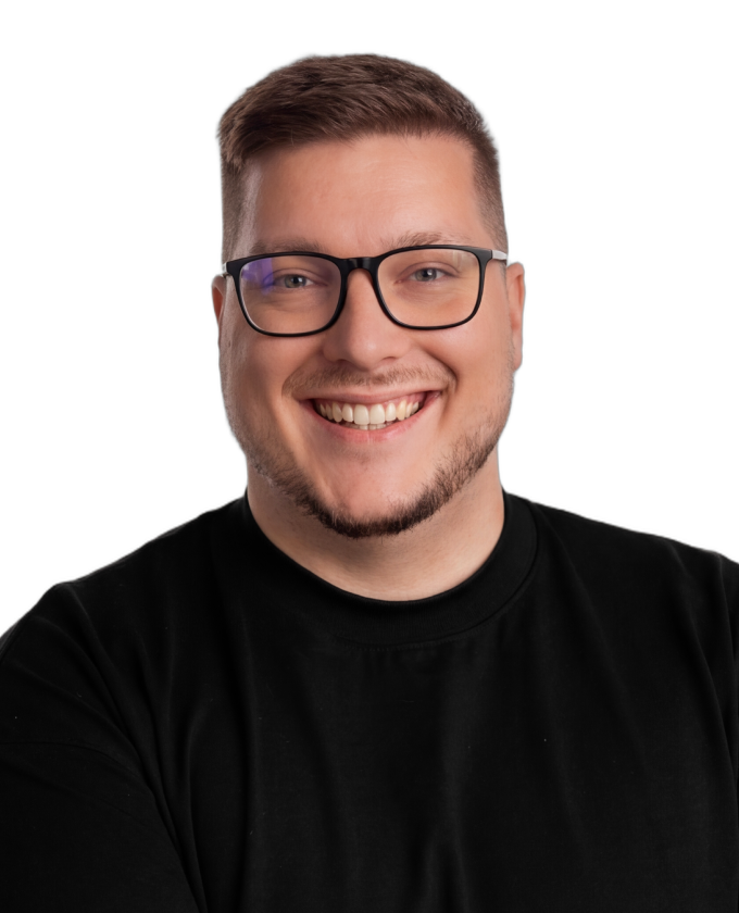 Андрей <br/>Хышов